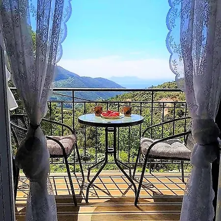 Fox Tale Apartmán Fternon